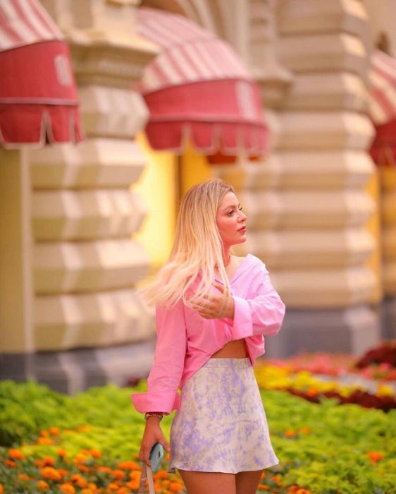 Искусство наслаждения: как заказать девушку на выезд для незабываемых встреч